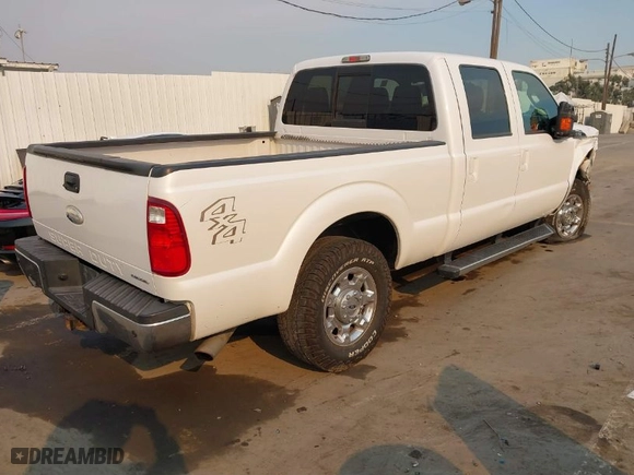 2012 Ford Super Duty F-250 SRW XL with VIN 1FT7W2B60CEB63992, listed as a IAAI auction lot 41189373 with 244,626 mi miles. Bid and sale history available at carsss.com. Image 4.