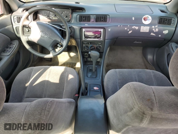 1998 Toyota Camry LE с VIN 4T1BG22K3WU313572, выставлен на аукционе Copart как лот 60435655 с пробегом 246 229 миль миль и Списание • Salvage title. История ставок и продаж доступна на DreamBid. Изображение 8.