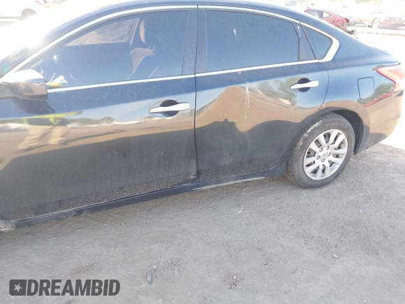 2013 Nissan Altima SV with VIN 1N4AL3AP0DN407193, listed as a IAAI auction lot 42152690 with 188,279 mi miles and . Bid and sale history available at carsss.com. Image 6.