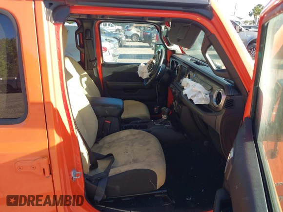 2018 Jeep Wrangler Unlimited Sahara with VIN 1C4HJXEG3JW323634, listed as a IAAI auction lot 41853471 with 126,531 mi miles. Bid and sale history available at carsss.com. Image 5.