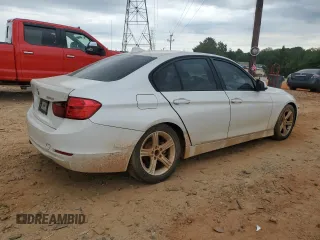 2012 BMW 3 Series 328i z VIN WBA3A5G54CNP18180, wystawiony jako Copart lot #57582075 z przebiegiem 133 036 mil mil oraz Szkoda całkowita • Salvage title. Historia ofert i sprzedaży dostępna na DreamBid. Obrazek 3.
