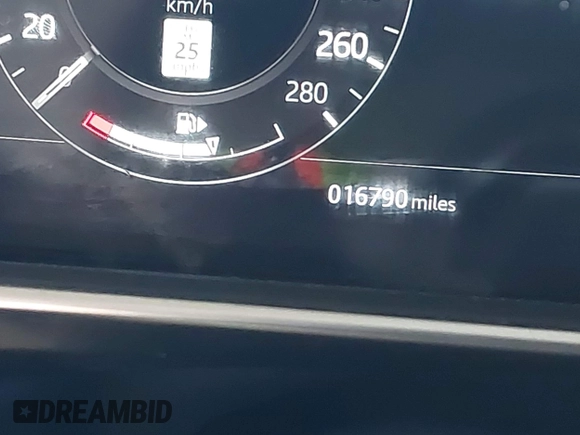2018 Land Rover Range Rover Autobiography with VIN SALGV2RE6JA500565, listed as a IAAI auction lot 41881409 with 32,559 mi miles and . Bid and sale history available at DreamBid. Image 15.