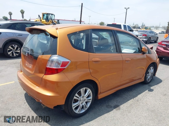 2009 Honda Fit Sport with VIN JHMGE88409S069339, listed as a IAAI auction lot 42498138 with 95,457 mi miles and . Bid and sale history available at DreamBid. Image 4.