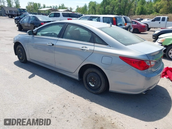 2012 Hyundai Sonata SE with VIN 5NPEC4AB3CH336138, listed as a IAAI auction lot 42114619 with Not Provided miles and . Bid and sale history available at carsss.com. Image 3.