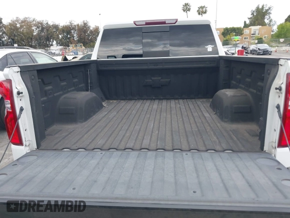2019 Chevrolet Silverado 1500 LT Trail Boss with VIN 3GCPYFED5KG152909, listed as a IAAI auction lot 42125631 with 69,046 mi miles and . Bid and sale history available at DreamBid. Image 17.