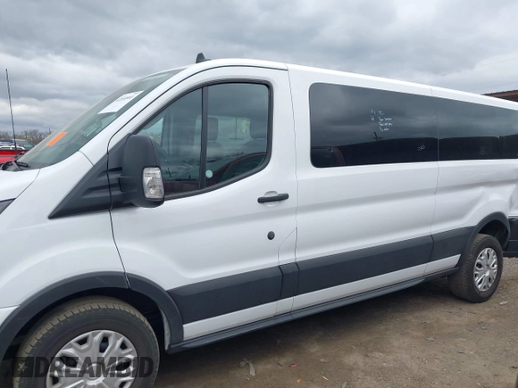 2024 Ford Transit Passenger XL with VIN 1FBAX2YG6RKA21325, listed as a IAAI auction lot 42030901 with 22,993 mi miles. Bid and sale history available at carsss.com. Image 14.