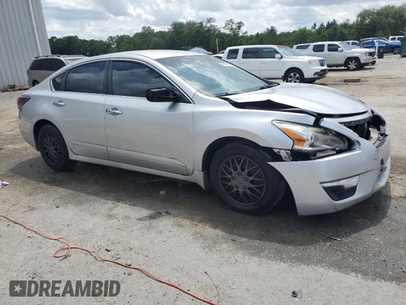 2015 Nissan Altima 2.5 z VIN 1N4AL3AP4FC126335, wystawiony jako Copart lot #58576515 z przebiegiem 88 344 mil mil oraz Szkoda całkowita • Salvage title. Historia ofert i sprzedaży dostępna na DreamBid. Obrazek 4.