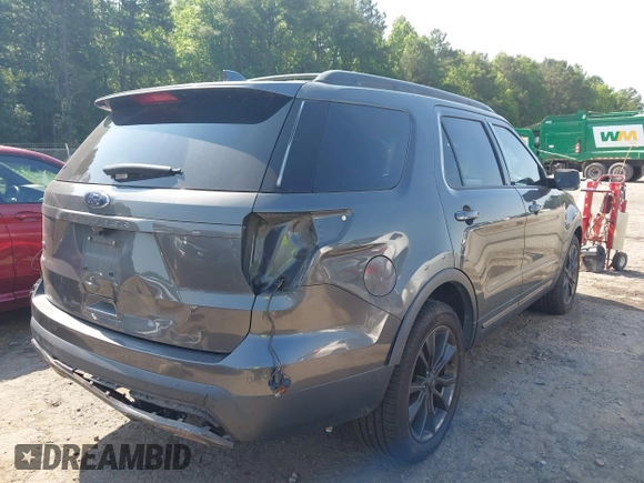 2017 Ford Explorer XLT z VIN 1FM5K7D82HGA31550, wystawiony jako IAAI lot #42391756 z przebiegiem 141 291 mil mil oraz . Historia ofert i sprzedaży dostępna na DreamBid. Obrazek 4.