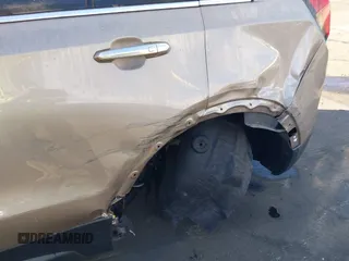 2023 Cadillac XT4 FWD Luxury z VIN 1GYAZAR40PF135132, wystawiony jako IAAI lot #41684609 z przebiegiem 12 164 mil mil oraz . Historia ofert i sprzedaży dostępna na DreamBid. Obrazek 12.