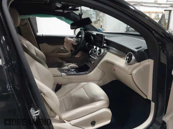 2018 Mercedes-Benz GLC with VIN WDC0J4KB5JF478457, listed as a IAAI auction lot 41584615 with 145,773 mi miles. Bid and sale history available at carsss.com. Image 5.