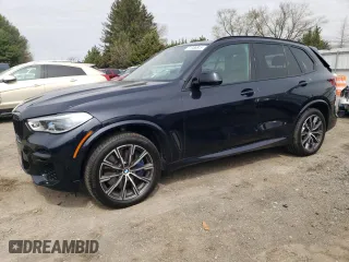 2022 BMW X5 M50i with VIN 5UXJU4C04N9L28261, listed as a Copart auction lot 51286815 with 39,696 mi miles and Salvage Title. Bid and sale history available at carsss.com. Image 1.
