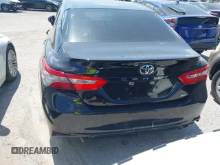 2018 Toyota Camry LE with VIN 4T1B11HK9JU606226, listed as a IAAI auction lot 41860788 with 95,168 mi miles. Bid and sale history available at carsss.com. Image 16.