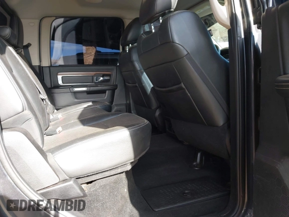 2014 Ram 2500 Laramie with VIN 3C6UR5FL6EG152493, listed as a IAAI auction lot 41342914 with 122,212 mi miles. Bid and sale history available at carsss.com. Image 8.