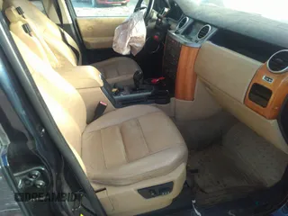 2008 Land Rover LR3 HSE with VIN SALAG25498A466807, listed as a IAAI auction lot 40741016 with 106,464 mi miles. Bid and sale history available at carsss.com. Image 5.