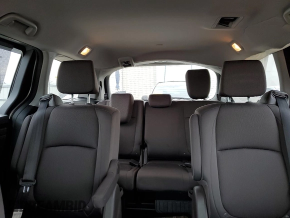 2021 Honda Odyssey EX with VIN 5FNRL6H59MB044233, listed as a Copart auction lot 88403685 with 38,094 mi miles and Salvage Title. Bid and sale history available at DreamBid. Image 10.