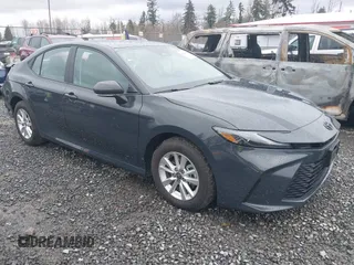 2025 Toyota Camry LE с VIN 4T1DBADK8SU516255, выставлен на аукционе IAAI как лот 41847062 с пробегом 4 534 миль миль и . История ставок и продаж доступна на DreamBid. Изображение 1.