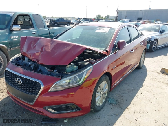 2016 Hyundai Sonata Hybrid SE with VIN KMHE24L19GA016239, listed as a IAAI auction lot 40813246 with 118,031 mi miles. Bid and sale history available at carsss.com. Image 2.