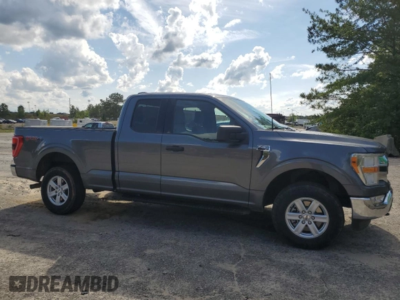 2022 Ford F-150 XL with VIN 1FTFX1E58NFB61927, listed as a Copart auction lot 55233035 with 66,591 mi miles and Salvage title. Bid and sale history available at DreamBid. Image 4.