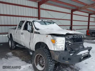 2015 Ford Super Duty F-250 SRW Lariat with VIN 1FT7W2BT9FEC51353, listed as a IAAI auction lot 41565239 with 140,000 mi miles. Bid and sale history available at carsss.com. Image 6.