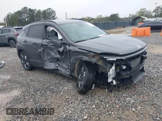 2025 Hyundai Kona SEL with VIN KM8HB3AB1SU209284, listed as a IAAI auction lot 41862270 with 13,678 mi miles. Bid and sale history available at carsss.com. Image 1.