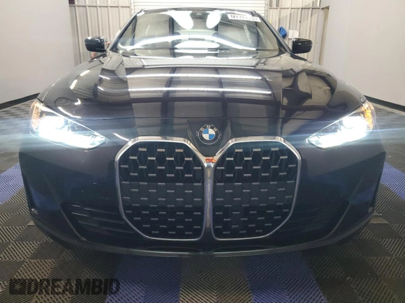 2024 BMW 4 Series 430i with VIN WBA63AV07RFR59032, listed as a Copart auction lot 72823964 with 24,687 mi miles and Clean Title. Bid and sale history available at DreamBid. Image 5.