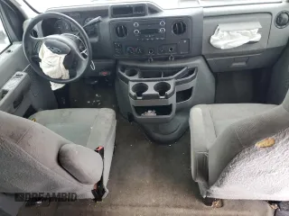 2014 Ford Econoline Passenger XL z VIN 1FBNE3BL3EDA82620, wystawiony jako Copart lot #88698075 z przebiegiem 243 202 mil mil oraz Tytuł czysty. Historia ofert i sprzedaży dostępna na DreamBid. Obrazek 8.