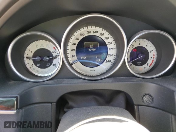 2015 Mercedes-Benz E-Class E 400 with VIN WDDHF6HB8FB122571, listed as a Copart auction lot 52950975 with 143,038 mi miles and Clean Title. Bid and sale history available at carsss.com. Image 9.