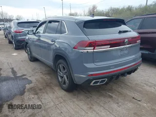 2024 Volkswagen Atlas SEL R-Line z VIN 1V2AE2CAXRC232668, wystawiony jako IAAI lot #41972789 z przebiegiem 30 150 mil mil oraz . Historia ofert i sprzedaży dostępna na DreamBid. Obrazek 3.