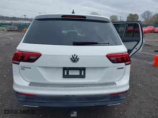 2019 Volkswagen Tiguan SEL Premium with VIN 3VV4B7AX9KM053328, listed as a IAAI auction lot 41960908 with 42,821 mi miles. Bid and sale history available at carsss.com. Image 17.
