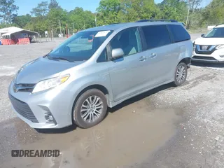 2019 Toyota Sienna XLE Auto Access Seat z VIN 5TDYZ3DC7KS006280, wystawiony jako IAAI lot #41987873 z przebiegiem 105 751 mil mil oraz . Historia ofert i sprzedaży dostępna na DreamBid. Obrazek 2.