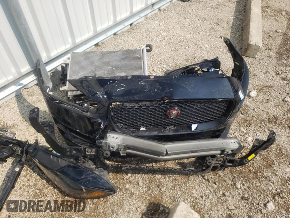 2018 Jaguar XE with VIN SAJAK4FN1JCP37010, listed as a Copart auction lot 66070803 with 84,035 mi miles and Salvage Title. Bid and sale history available at DreamBid. Image 12.