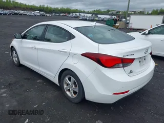 2015 Hyundai Elantra SE with VIN 5NPDH4AE0FH561046, listed as a IAAI auction lot 42196128 with 106,200 mi miles and . Bid and sale history available at DreamBid. Image 3.