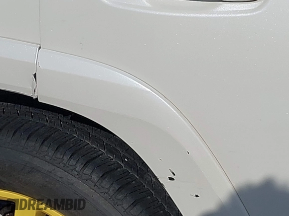 2014 Toyota 4Runner SR5 with VIN JTEZU5JR7E5078142, listed as a IAAI auction lot 41191786 with 197,512 mi miles and . Bid and sale history available at DreamBid. Image 20.