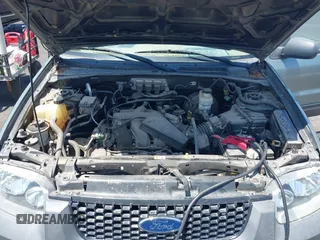 2005 Ford Escape XLT with VIN 1FMYU93175KC21568, listed as a IAAI auction lot 42581547 with 134,721 mi miles and . Bid and sale history available at DreamBid. Image 10.