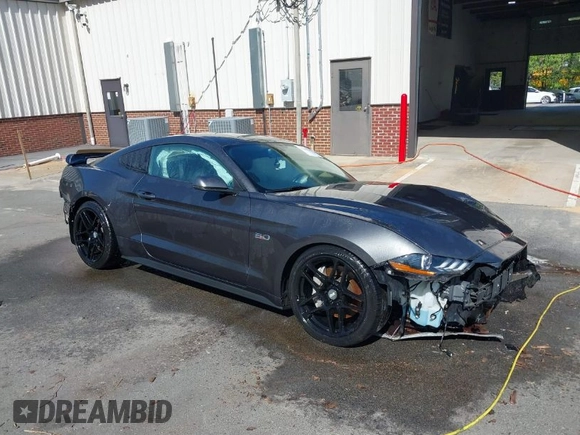 2018 Ford Mustang GT z VIN 1FA6P8CF3J5182601, wystawiony jako IAAI lot #41661225 z przebiegiem 67 898 mil mil oraz . Historia ofert i sprzedaży dostępna na DreamBid. Obrazek 1.