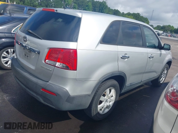 2013 Kia Sorento LX with VIN 5XYKT3A1XDG394440, listed as a IAAI auction lot 42544263 with 207,333 mi miles and . Bid and sale history available at DreamBid. Image 4.