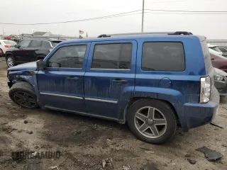 2009 Jeep Patriot Limited z VIN 1J4FF48B99D238239, wystawiony jako Copart lot #43045435 z przebiegiem 186 908 mil mil oraz Szkoda całkowita • Salvage title. Historia ofert i sprzedaży dostępna na DreamBid. Obrazek 2.