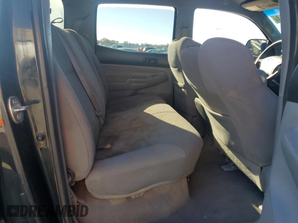 2011 Toyota Tacoma PreRunner with VIN 5TFJU4GN6BX006400, listed as a Copart auction lot 82746824 with Not Provided miles and Clean Title. Bid and sale history available at DreamBid. Image 10.