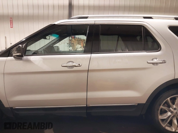 2013 Ford Explorer XLT z VIN 1FM5K8D86DGC15082, wystawiony jako IAAI lot #41448720 z przebiegiem 136 635 mil mil oraz . Historia ofert i sprzedaży dostępna na DreamBid. Obrazek 15.