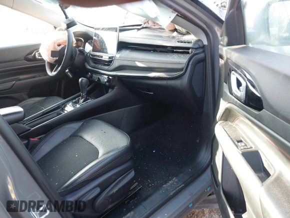 2022 Jeep Compass Trailhawk with VIN 3C4NJDDB6NT170282, listed as a IAAI auction lot 41934651 with 30,781 mi miles and . Bid and sale history available at DreamBid. Image 5.