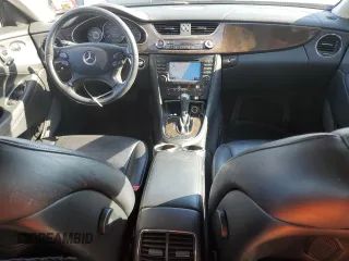 2007 Mercedes-Benz CLS-Class 5.5L with VIN WDDDJ72X37A080034, listed as a Copart auction lot 77105634 with 5,546 mi miles and Salvage Title. Bid and sale history available at carsss.com. Image 8.