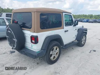 2021 Jeep Wrangler Willys with VIN 1C4GJXAGXMW544332, listed as a IAAI auction lot 42716885 with 47,000 mi miles and . Bid and sale history available at DreamBid. Image 4.