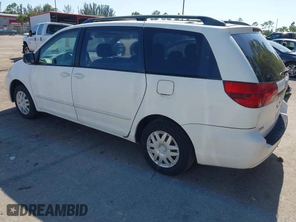 2005 Toyota Sienna CE with VIN 5TDZA23C55S316391, listed as a IAAI auction lot 42062602 with 431,359 mi miles. Bid and sale history available at carsss.com. Image 3.