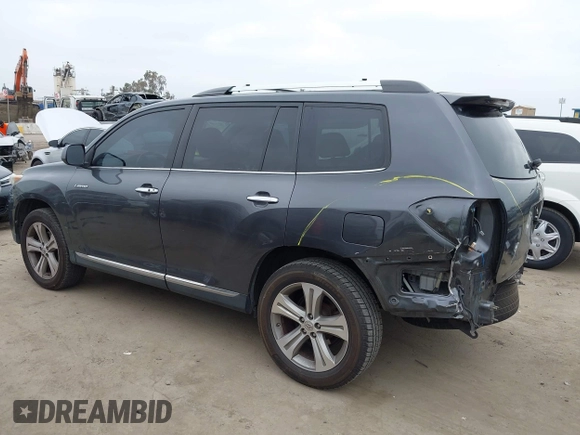 2011 Toyota Highlander Limited with VIN 5TDYK3EH3BS028078, listed as a IAAI auction lot 42098186 with 137,261 mi miles and . Bid and sale history available at DreamBid. Image 3.