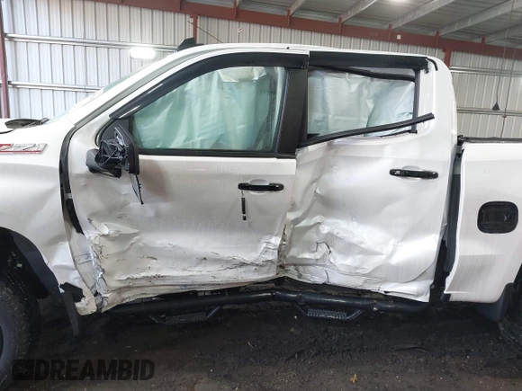 2022 Chevrolet Silverado 1500 LT Trail Boss with VIN 1GCPYFEL9NZ166646, listed as a IAAI auction lot 41744206 with 45,803 mi miles and . Bid and sale history available at DreamBid. Image 14.