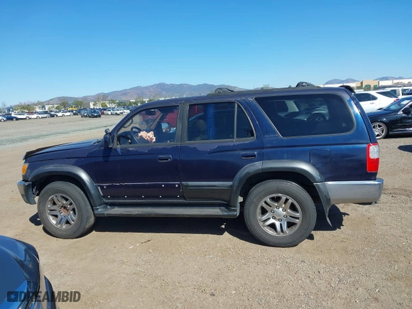 1997 Toyota 4Runner Limited with VIN JT3GN87R1V0048198, listed as a IAAI auction lot 41826521 with 253,294 mi miles. Bid and sale history available at carsss.com. Image 15.