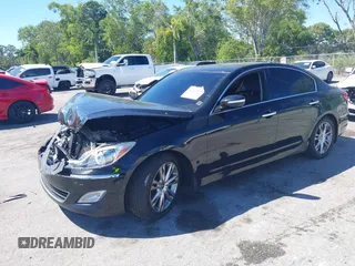 2013 Hyundai Genesis 3.8L with VIN KMHGC4DD7DU256396, listed as a IAAI auction lot 41839540 with 90,105 mi miles. Bid and sale history available at carsss.com. Image 2.