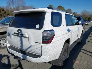 2019 Toyota 4Runner SR5 with VIN JTEBU5JR2K5641997, listed as a IAAI auction lot 41282350 with 102,476 mi miles. Bid and sale history available at carsss.com. Image 4.