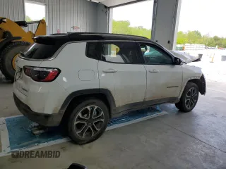 2022 Jeep Compass Limited with VIN 3C4NJDCB2NT114678, listed as a Copart auction lot 57389905 with 70,122 mi miles and Salvage title. Bid and sale history available at DreamBid. Image 3.