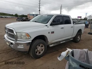 2012 Ram 2500 Big Horn z VIN 3C6UD5DL6CG236585, wystawiony jako Copart lot #55789555 z przebiegiem 207 283 mil mil oraz Czysty tytuł • Clean title. Historia ofert i sprzedaży dostępna na DreamBid. Obrazek 1.